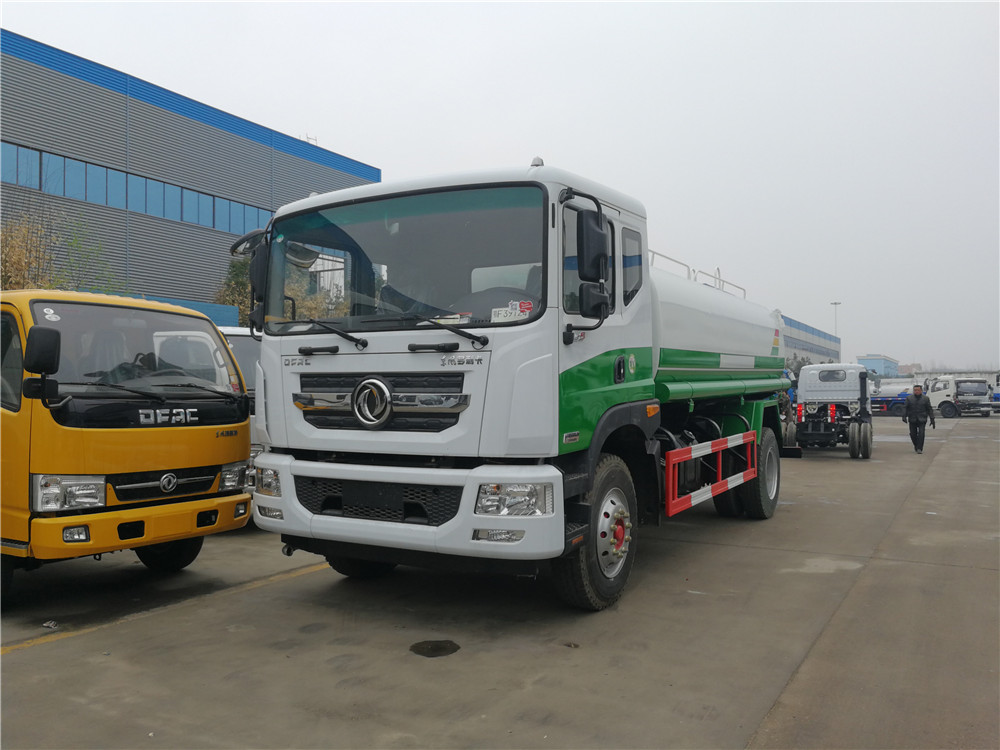 東風多利卡D9(15方)灑水車CLW5160GSSEA5型
